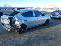 2014 Nissan Versa SV