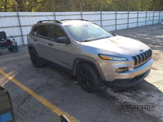2017 Jeep Cherokee Sport
