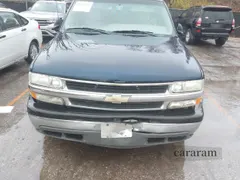 2004 Chevrolet Suburban LT