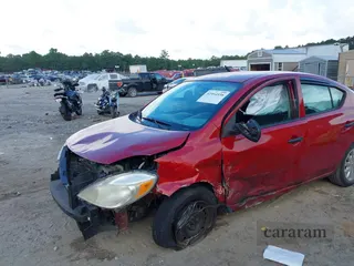 2014 Nissan Versa SV