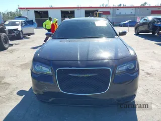 2023 Chrysler 300 Touring