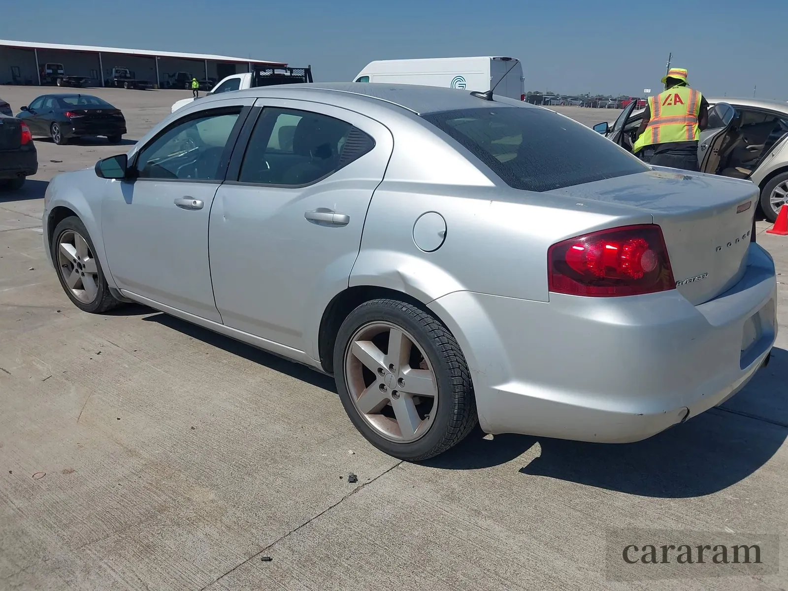 2012 Dodge Avenger SE
