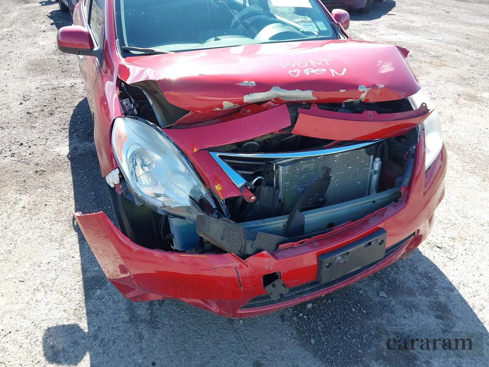 2014 Nissan Versa SV