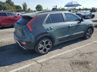 2024 Kia Niro SX
