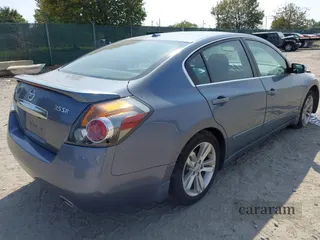 2011 Nissan Altima SR