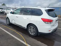 2015 Nissan Pathfinder SV