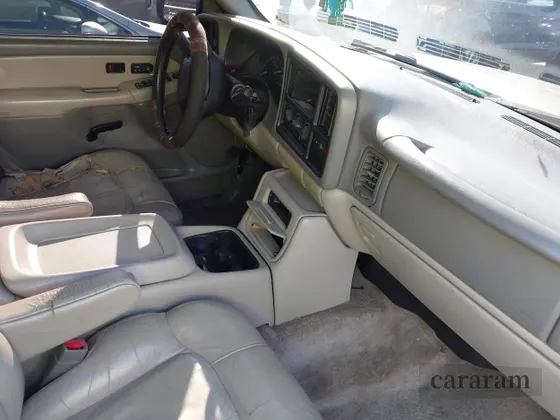 2002 Chevrolet Tahoe LS