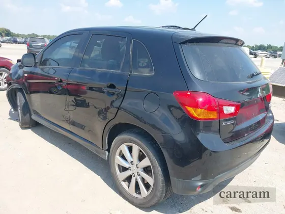 2014 Mitsubishi Outlander ES