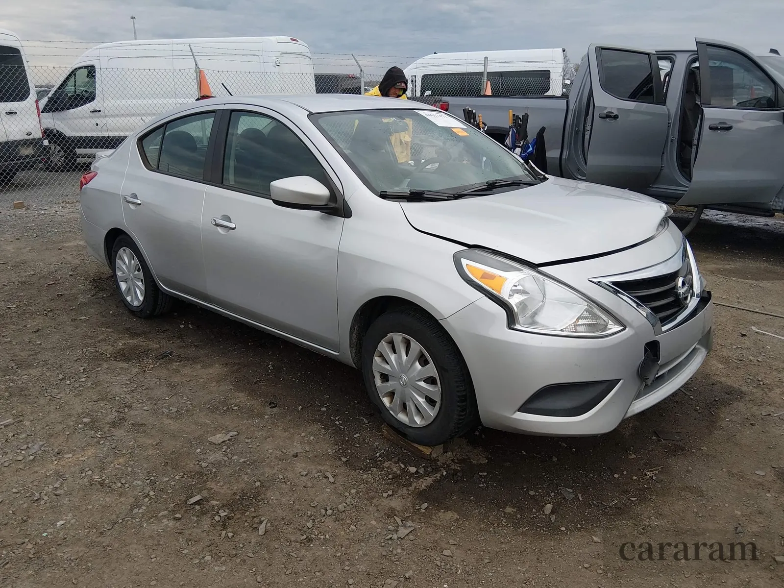 2017 Nissan Versa SV