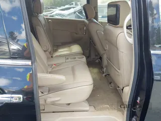 2015 Nissan Quest SV