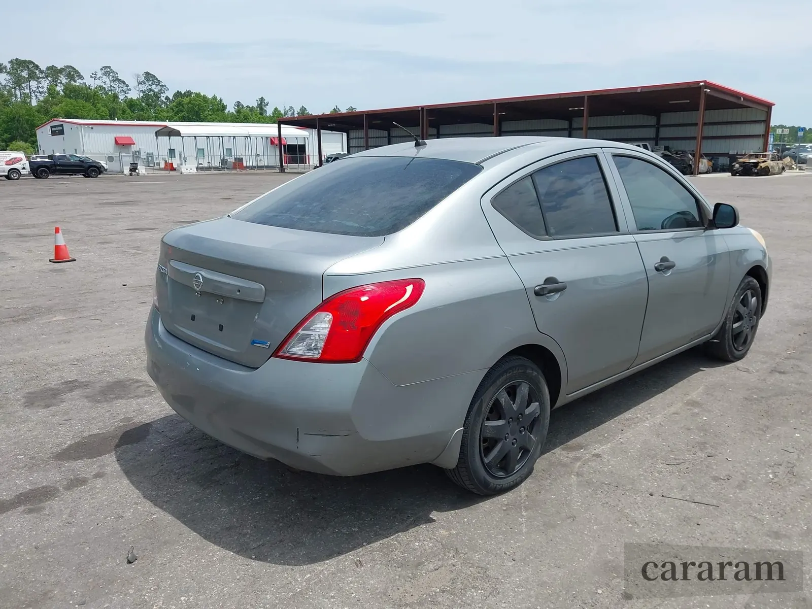 2013 Nissan Versa SL