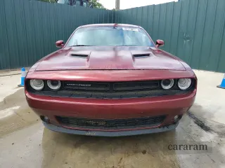 2018 Dodge Challenger SXT Plus