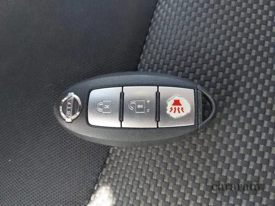 2018 Nissan Pathfinder SV