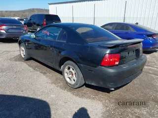 2004 Ford Mustang Standard