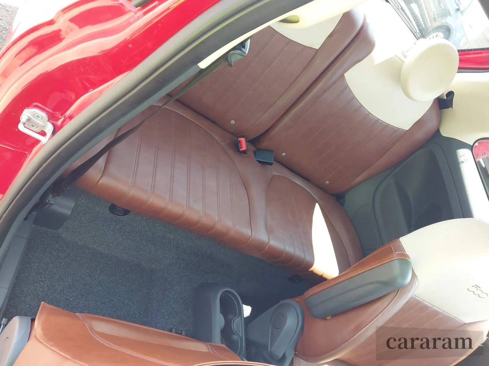 2013 FIAT 500 Lounge