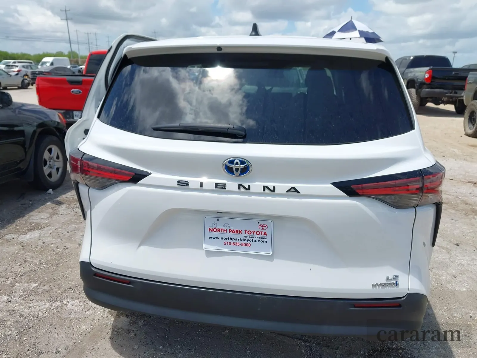 2021 Toyota Sienna LE