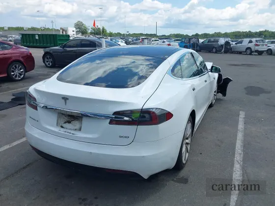 2016 Tesla Model S 90D