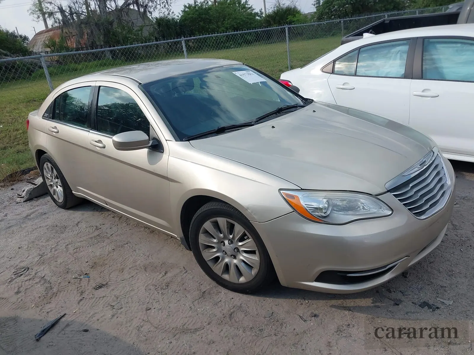 2014 Chrysler 200 LX