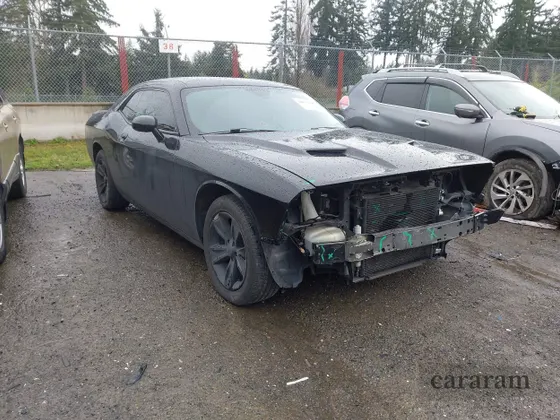 2015 Dodge Challenger SXT