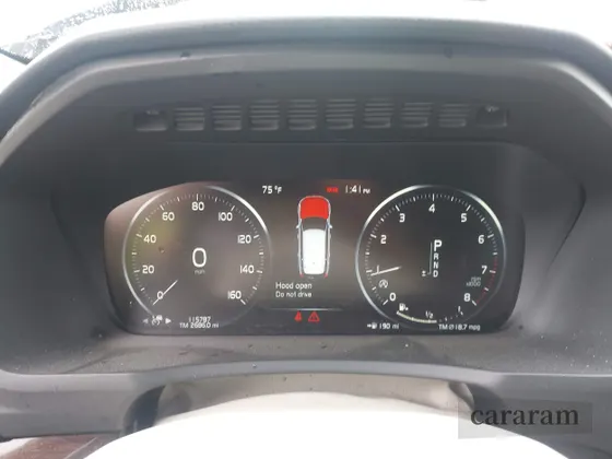 2017 Volvo XC90 Momentum