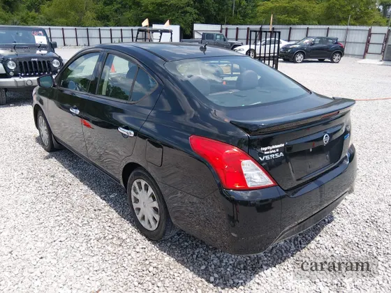 2017 Nissan Versa S Plus