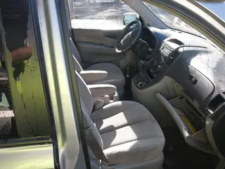 2007 Hyundai Entourage GLS