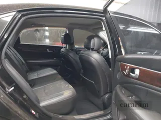 2013 Hyundai Equus Signature