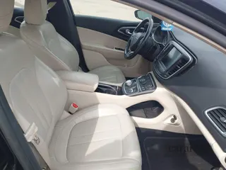 2016 Chrysler 200 C
