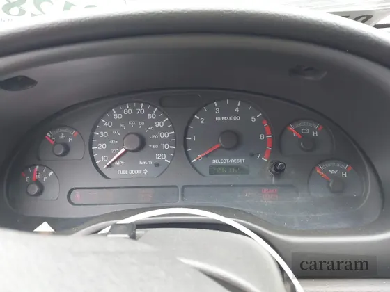 2003 Ford Mustang Standard