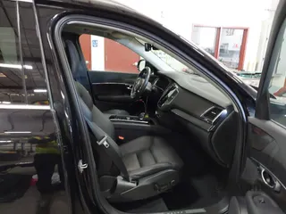 2020 Volvo XC90 Momentum