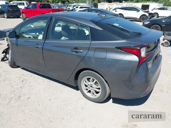 2021 Toyota Prius LE
