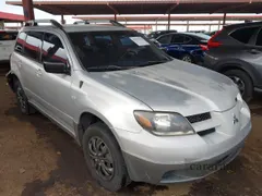 2003 Mitsubishi Outlander LS