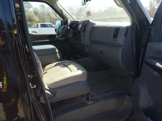 2019 Nissan NV 3500 HD SL