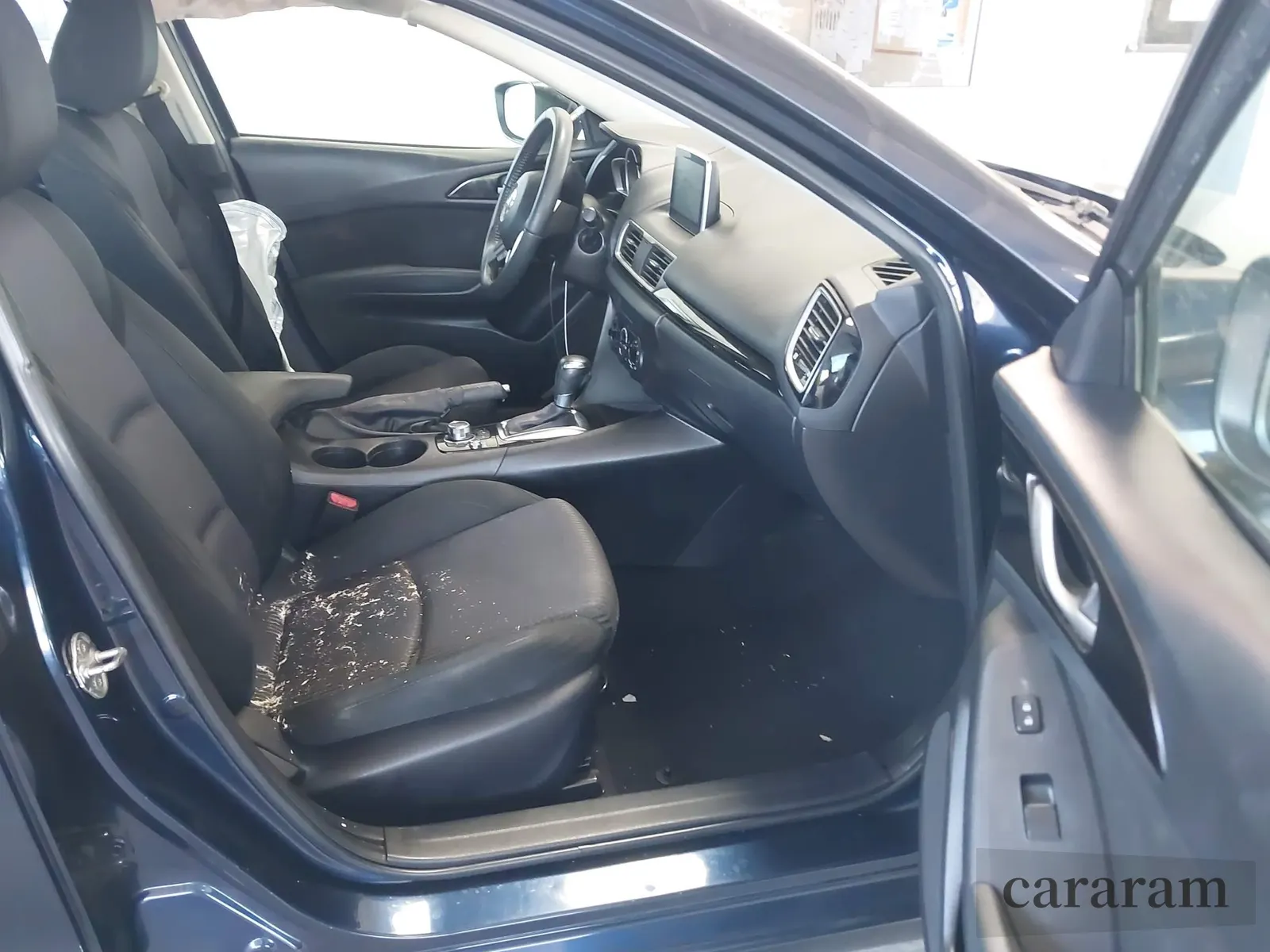 2015 Mazda 3 i Touring