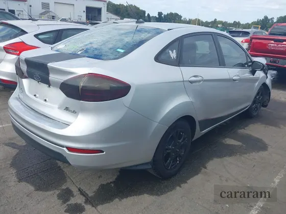 2016 Ford Fiesta SE