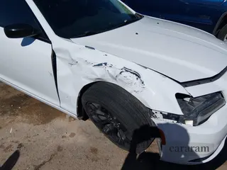 2018 Chrysler 300 Touring