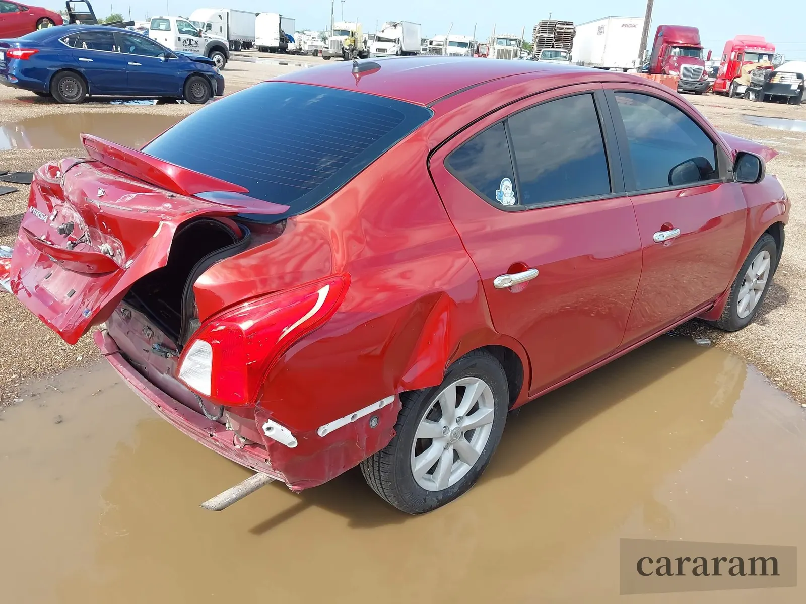 2013 Nissan Versa SV