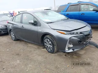 2021 Toyota Prius LE