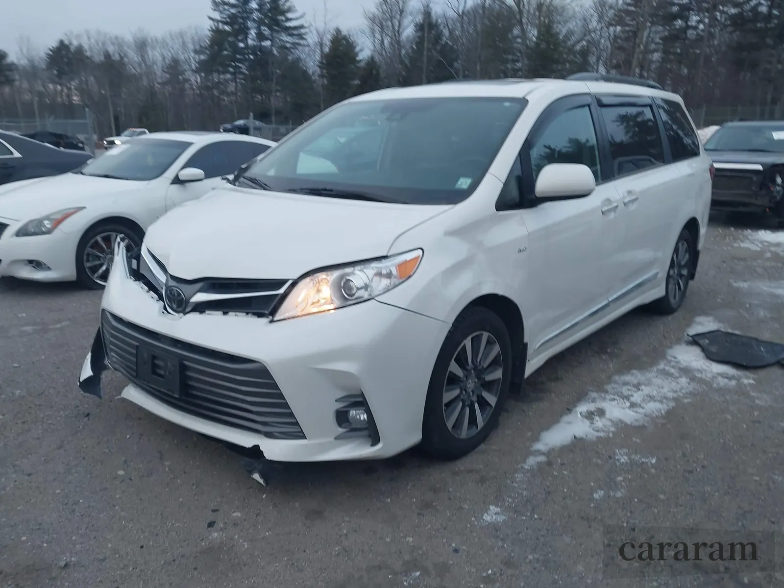 2020 Toyota Sienna XLE