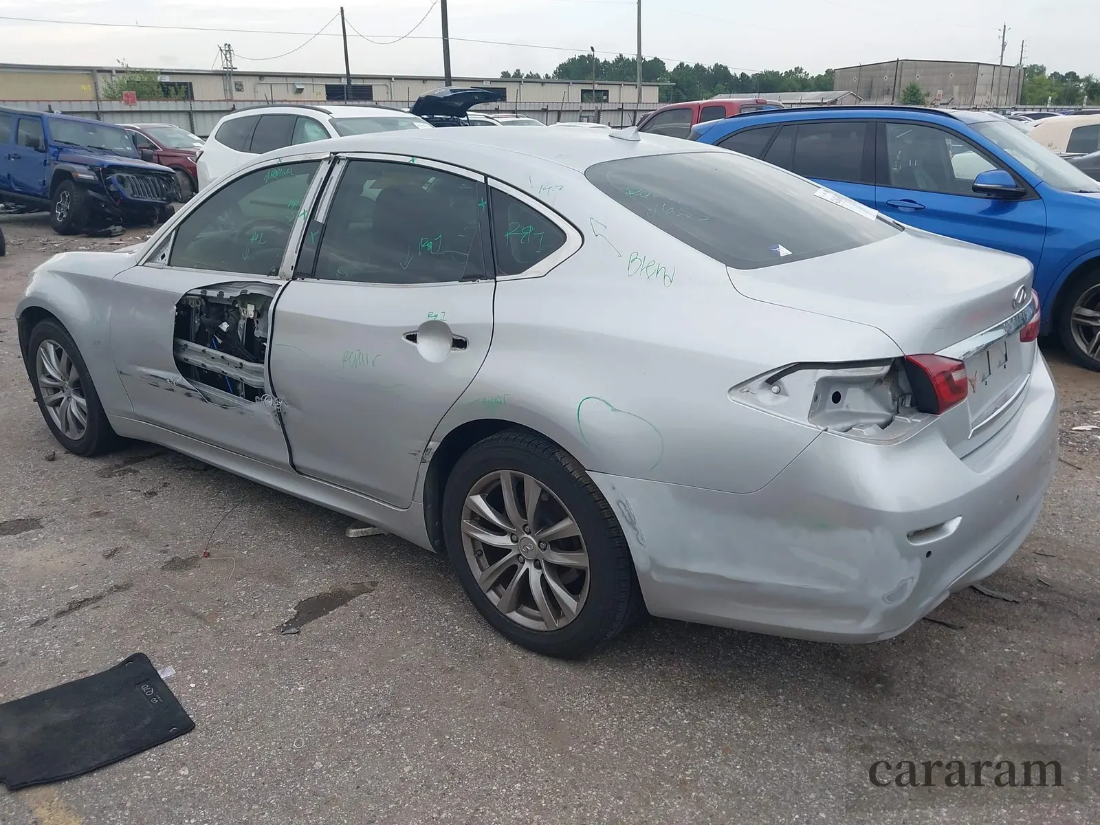 2015 Infiniti Q70