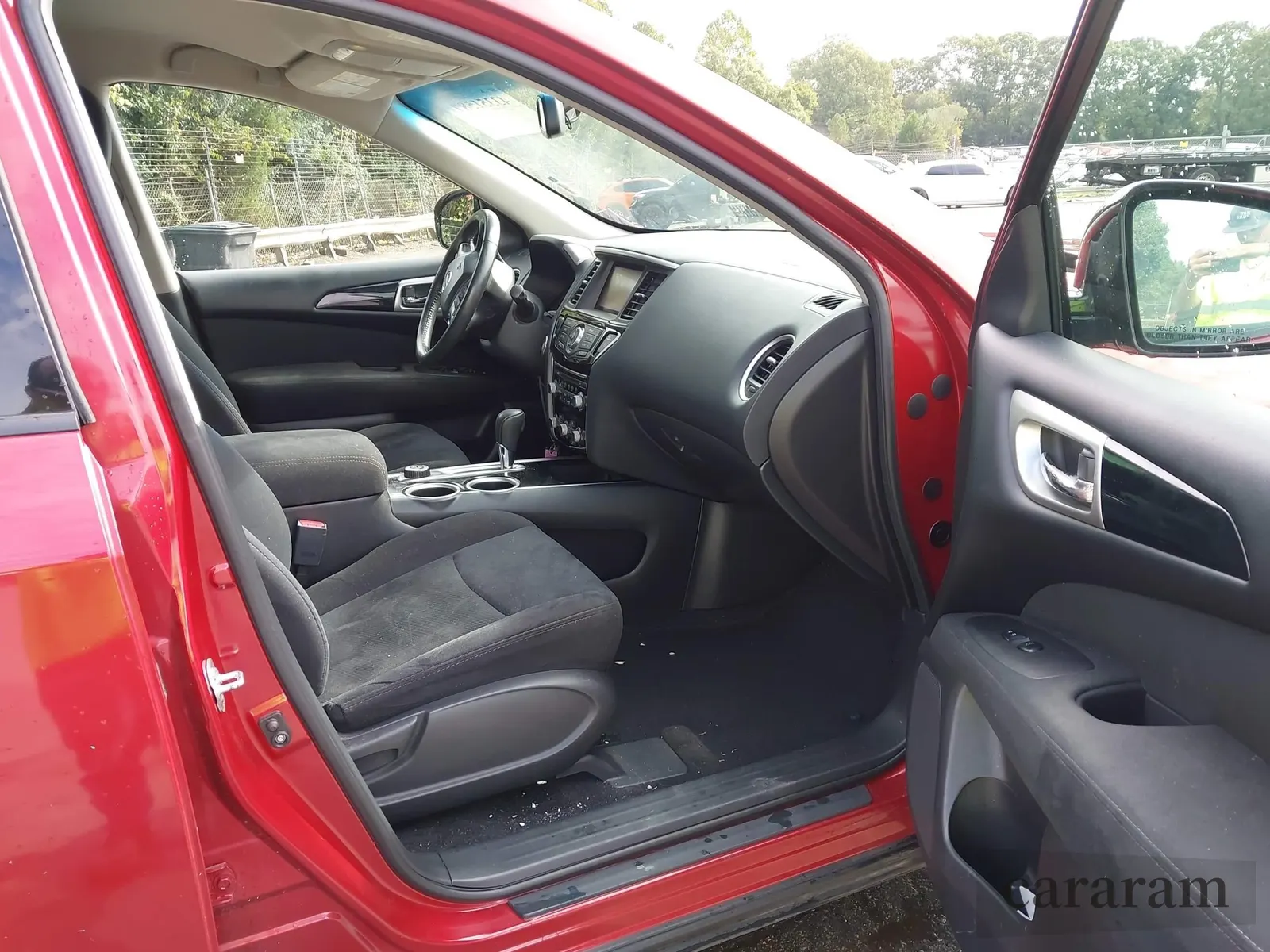 2015 Nissan Pathfinder S