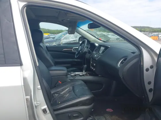 2014 Nissan Pathfinder SV