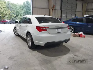 2013 Chrysler 200 Touring
