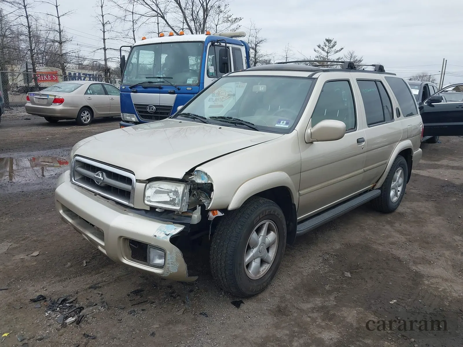 2001 Nissan Pathfinder SE