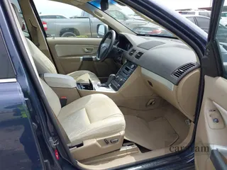 2013 Volvo XC90 Premier Plus