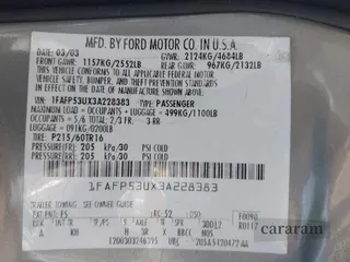 2003 Ford Taurus SE Standard
