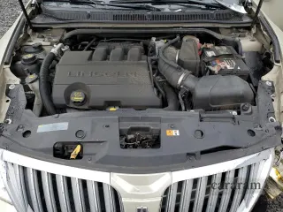 2011 Lincoln MKS