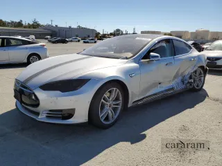 2015 Tesla Model S 85