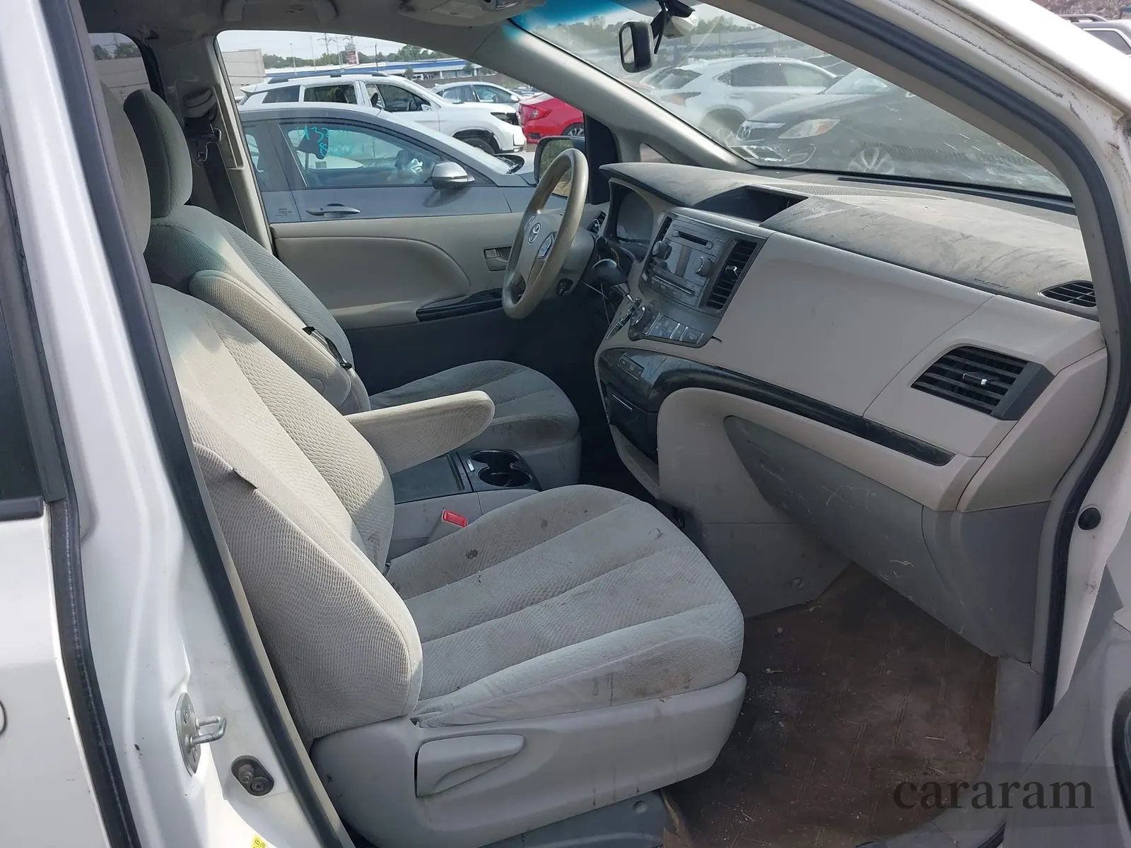 2014 Toyota Sienna LE AAS