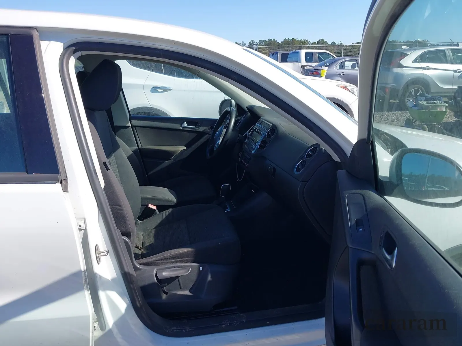 2014 Volkswagen Tiguan S